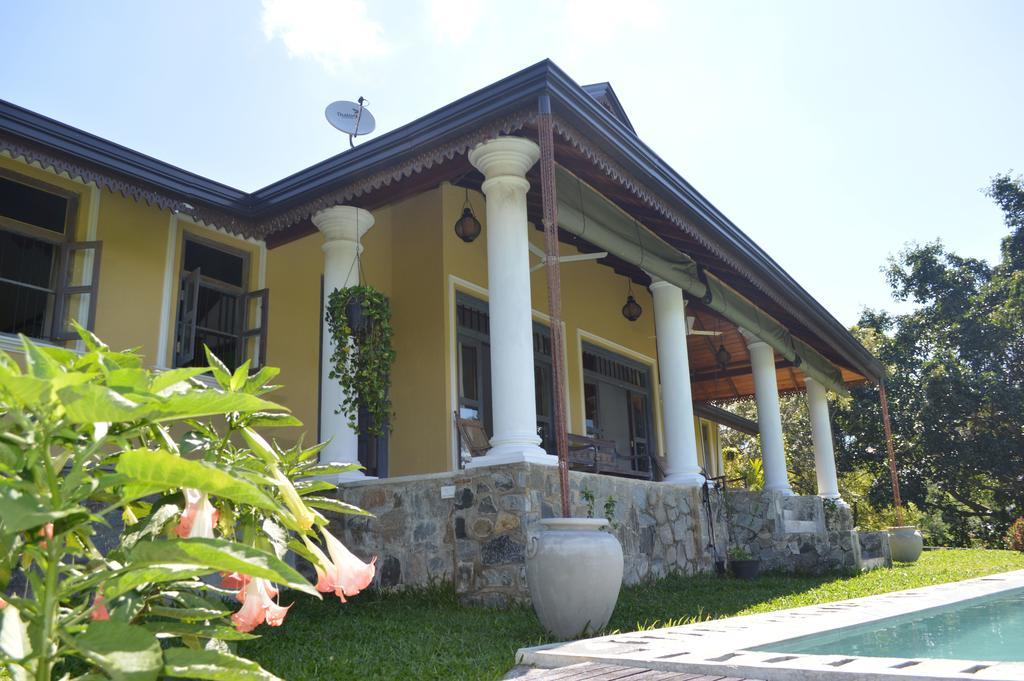 Villa Tee Four Digana Phòng bức ảnh